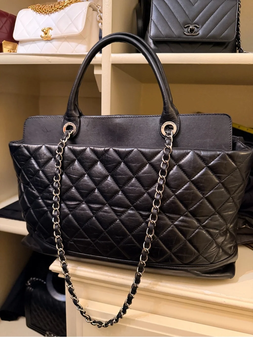 CHANEL tote black